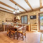 Villa Arianna